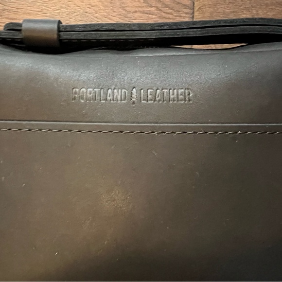 Portland Leather - Large Camera Bag - black - Picture 3 of 7